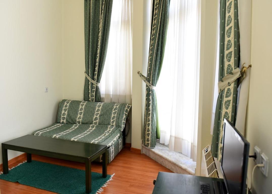 Aiolis Hotel 카스토리아 외부 사진